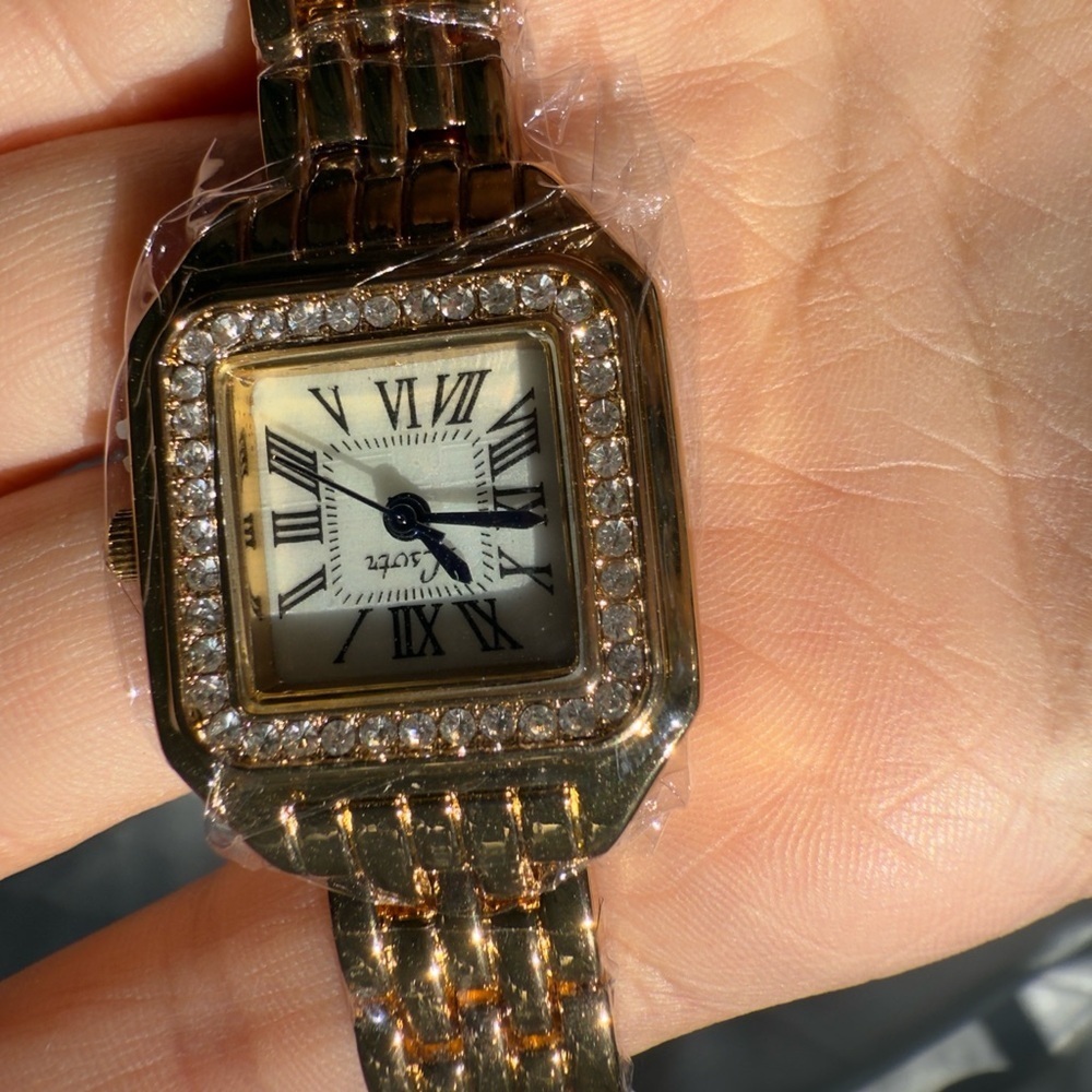 Classic Panthere Classic Rectangle Stainless Steel Watch
Size adjustable - Picture 8 of 11